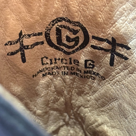 Corral Women's Circle G Cross Black Crackle Embroidered Leather Western Boots 9 - Picture 8 of 9